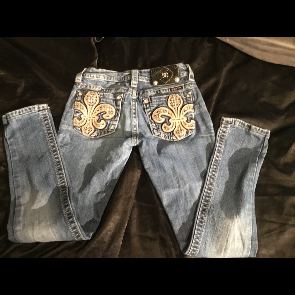 Miss mise super cute back pocket